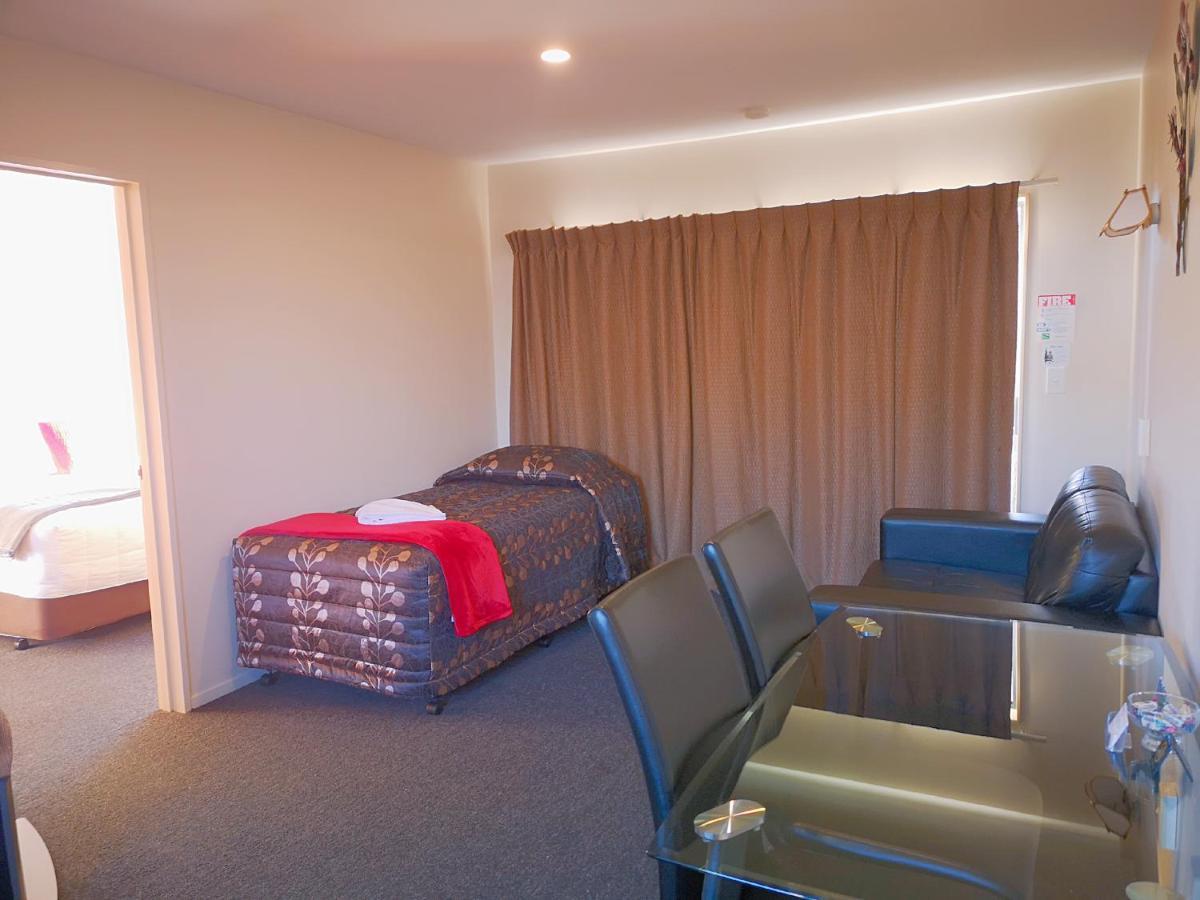 Aston Court Motel Бленем Экстерьер фото