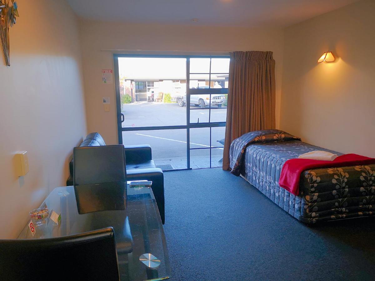 Aston Court Motel Бленем Экстерьер фото