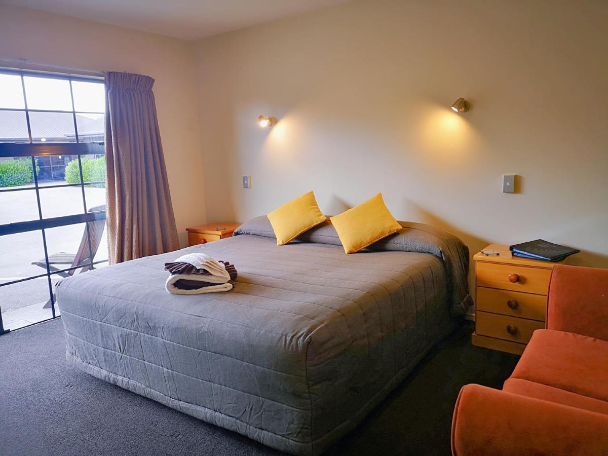 Aston Court Motel Бленем Экстерьер фото